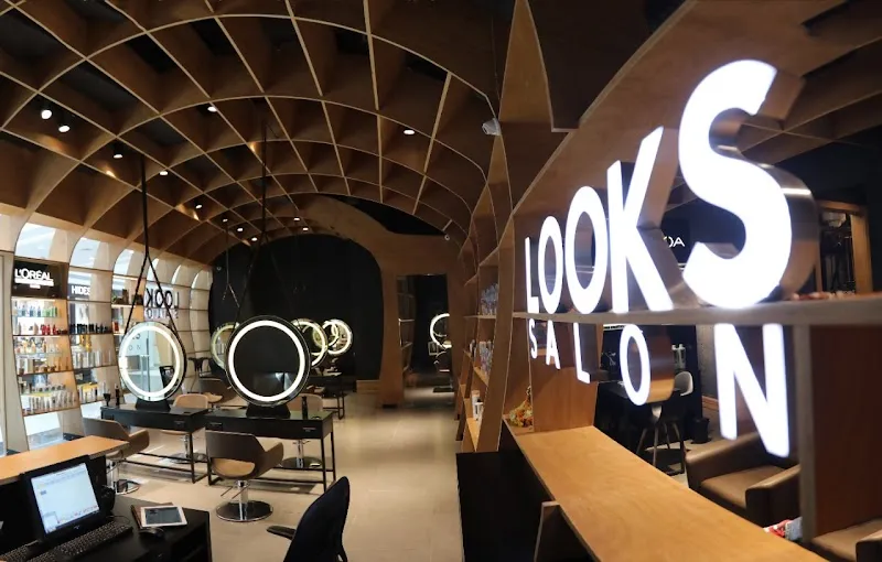 Looks Salon, F-144 Rajouri Garden