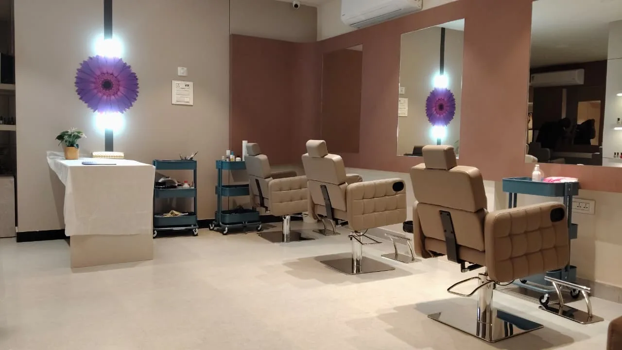 Naturals Salon Alwal