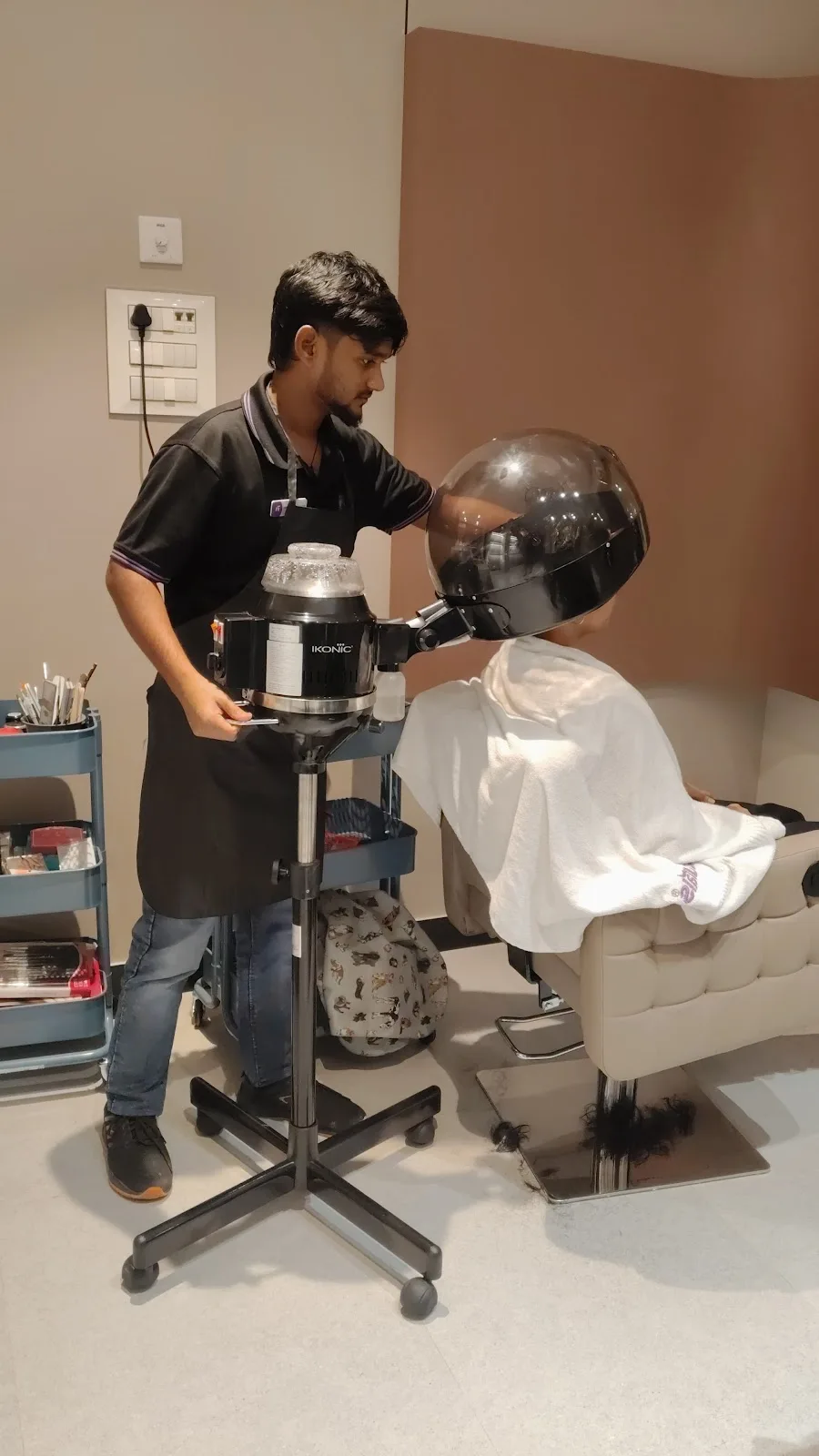 Naturals Salon Alwal
