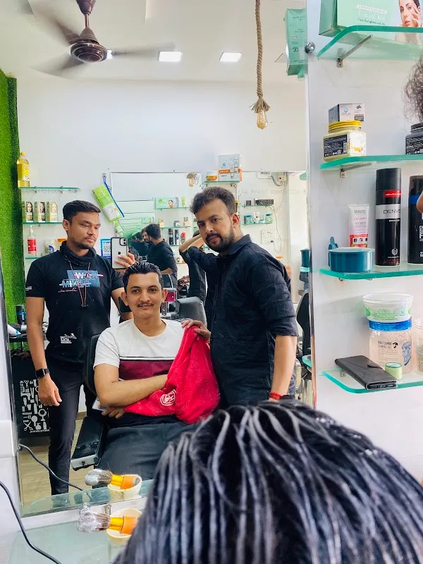 R K SALON