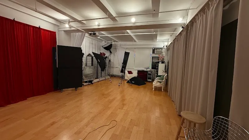Vibe Space Photo & Dance Studio