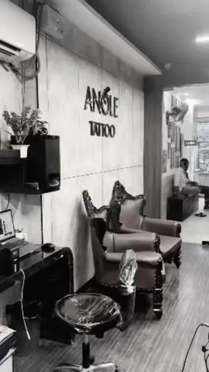ANOLE TATTOO