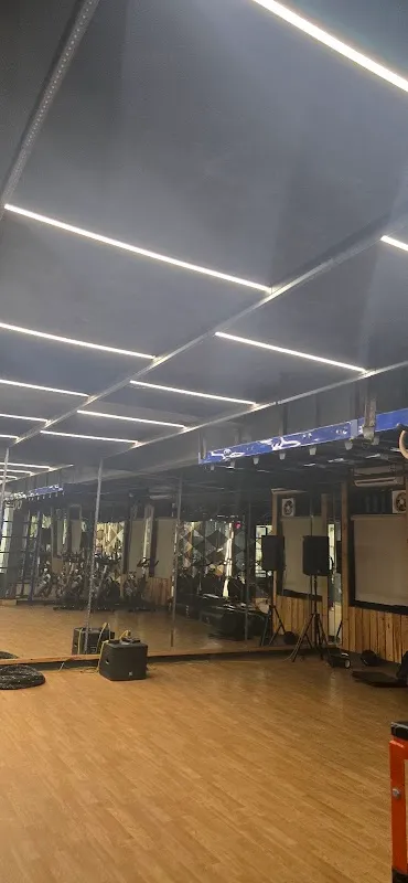 RHINOS GYM AGRA