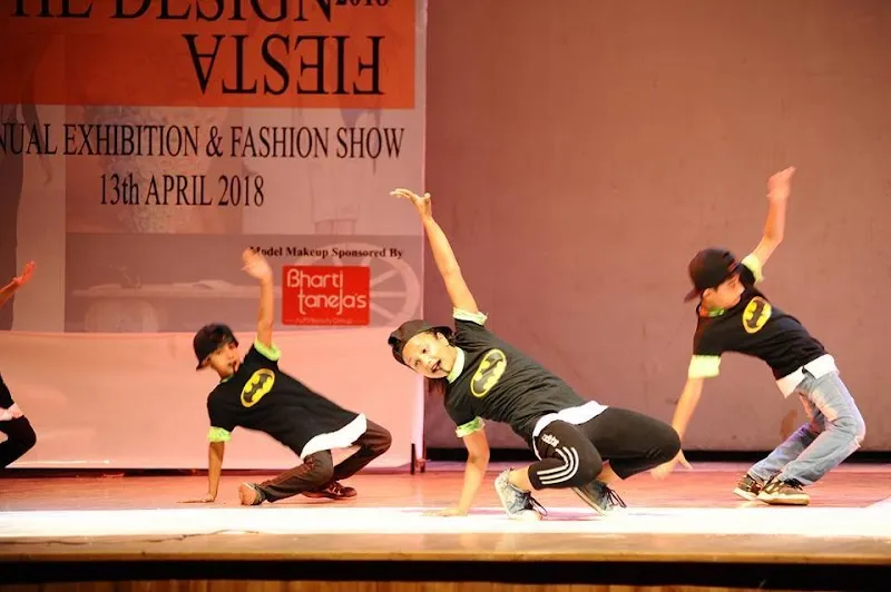 KDP DANCE COMPANY