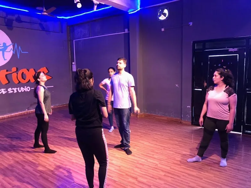 Vibrations- The Dance Studio