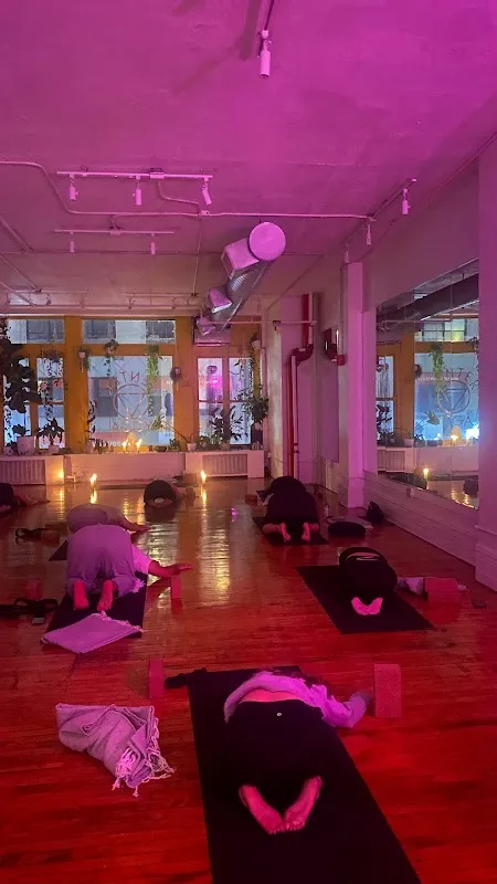 Center Yoga