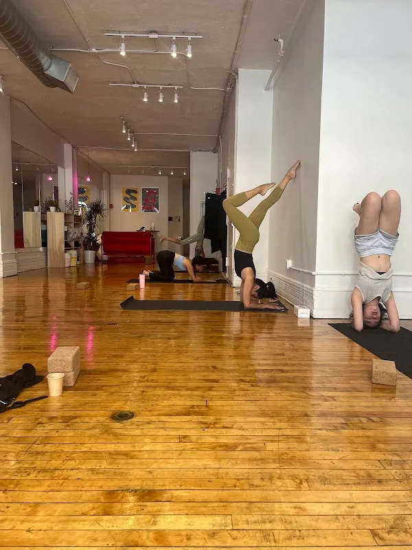 Center Yoga