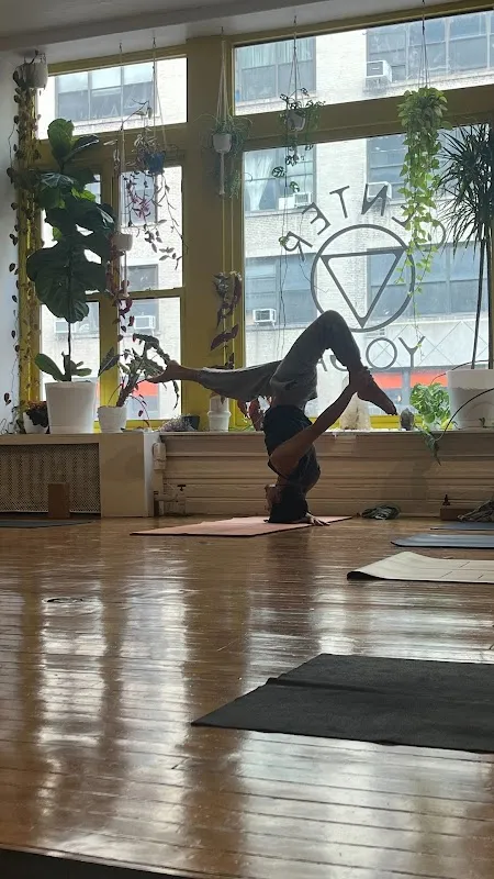 Center Yoga