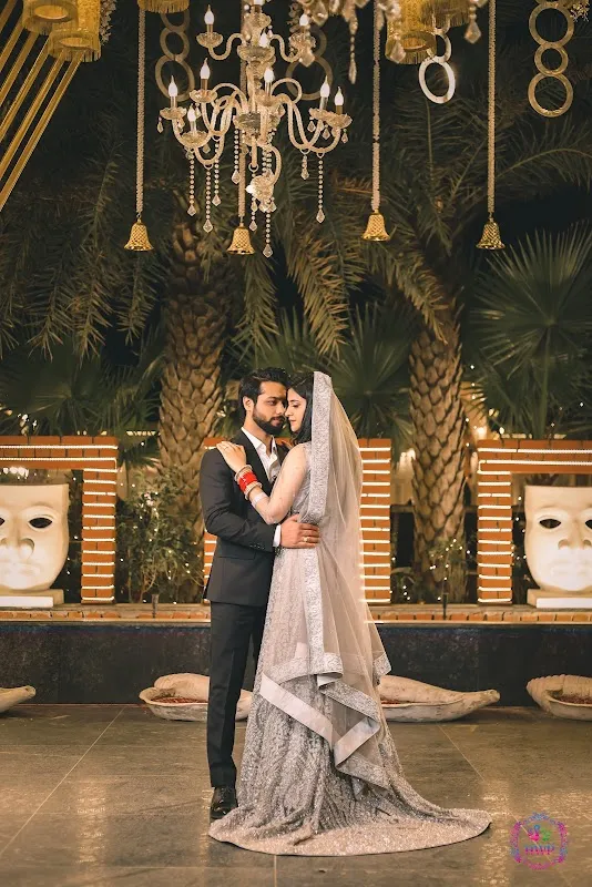 Happy wedding photography