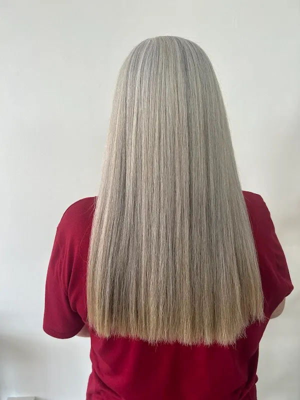 Roots Hair Company