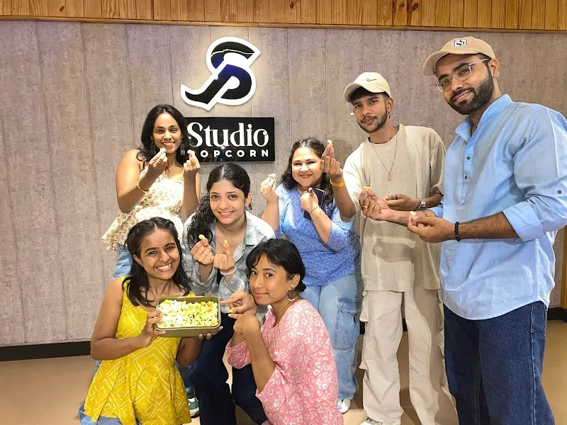 studio popcorn