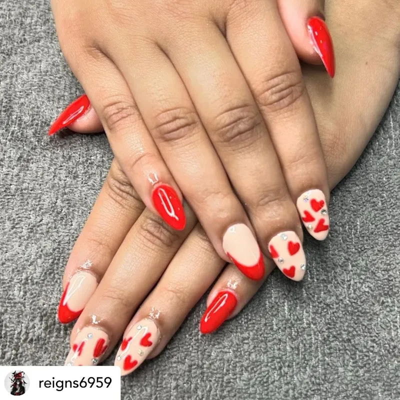 7sense unisex salon,Gajapati Nagar