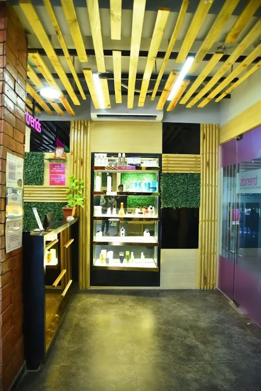 Green Trends Unisex Salon, Jayadev Vihar, Bhubaneswar