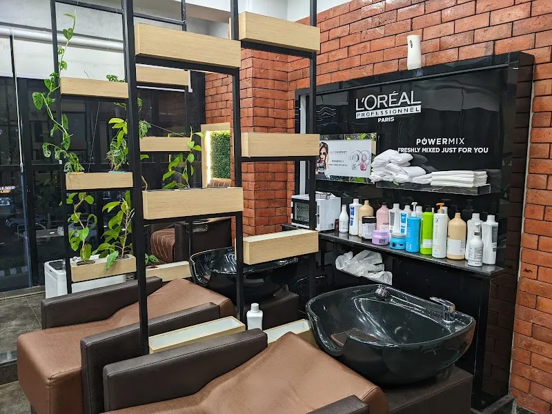 Green Trends Unisex Salon, Jayadev Vihar, Bhubaneswar