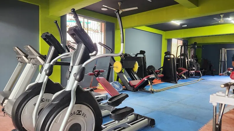 Muscle garage gym