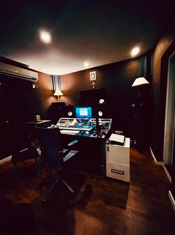 BASSDROP RECORDS