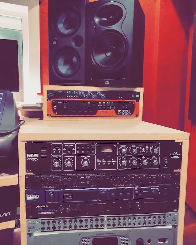 BASSDROP RECORDS