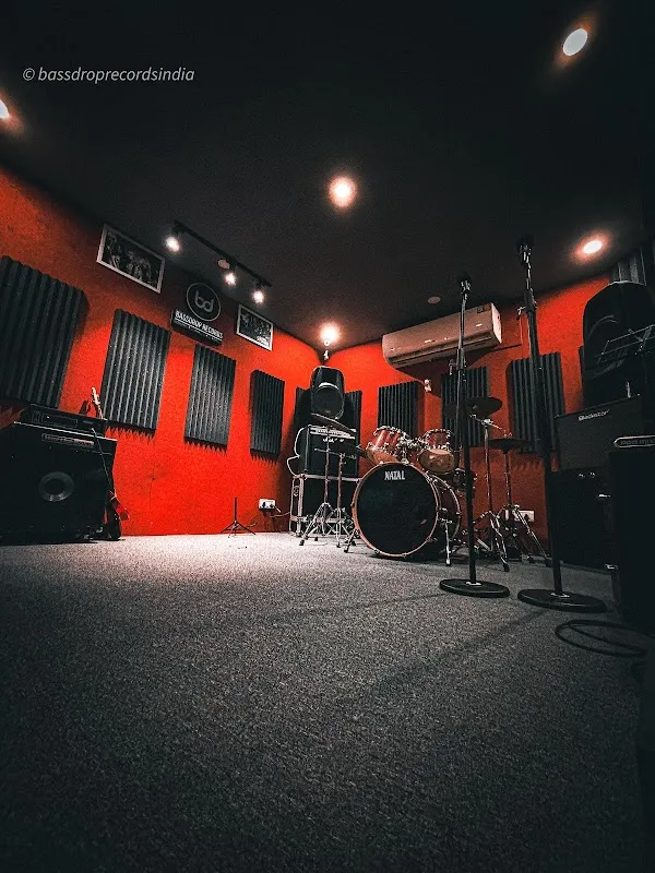 BASSDROP RECORDS