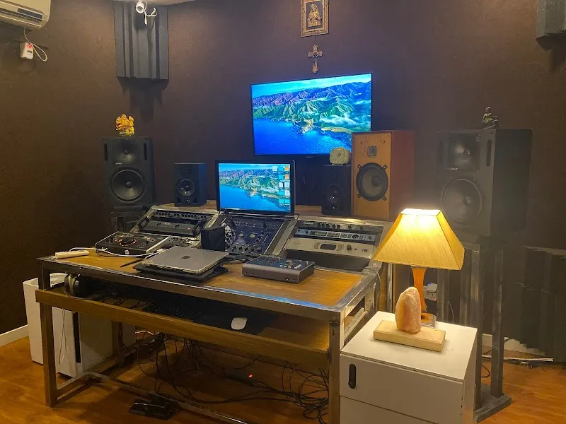 BASSDROP RECORDS