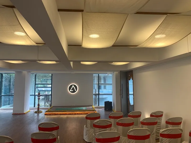 AthaYog Living - Yoga Academy