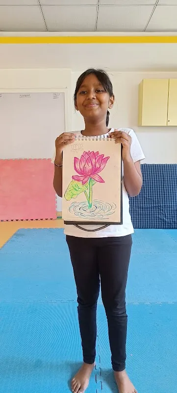 Creative aura art and craft classes