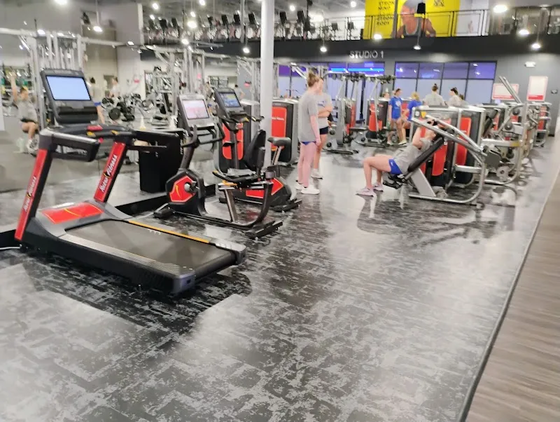 Retro Fitness
