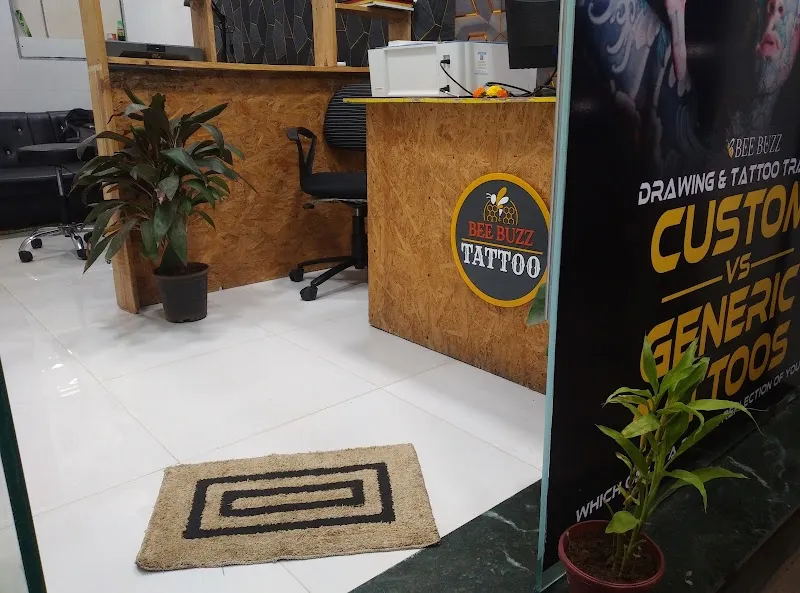 Beebuzz tattoo & Art studio