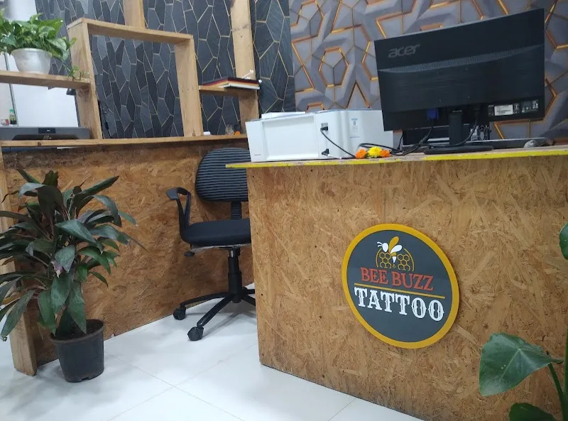 Beebuzz tattoo & Art studio