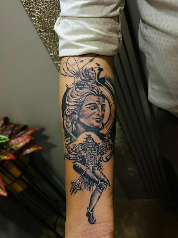 Beebuzz tattoo & Art studio