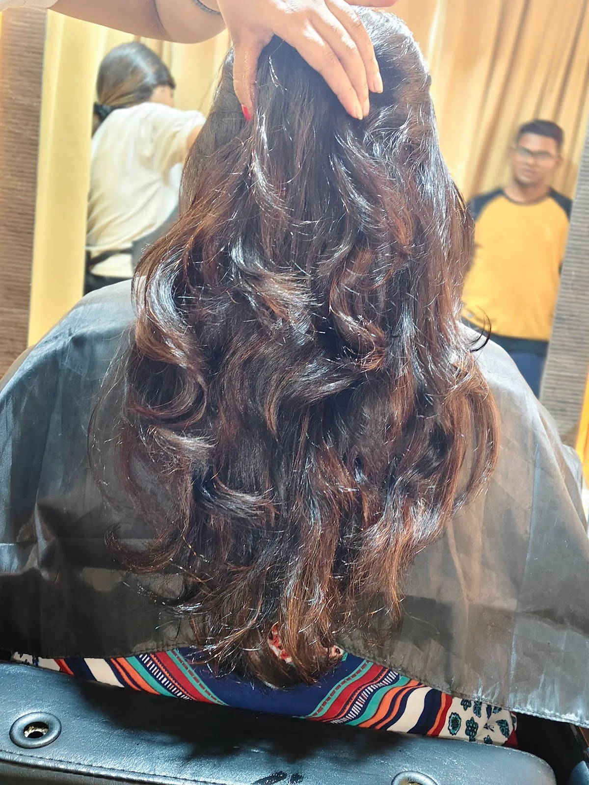 AARAV'S The Style Lounge