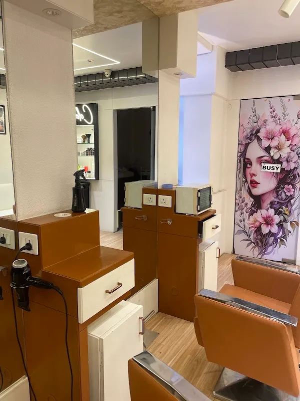 Orchid Unisex Salon & Academy best salon best makeup