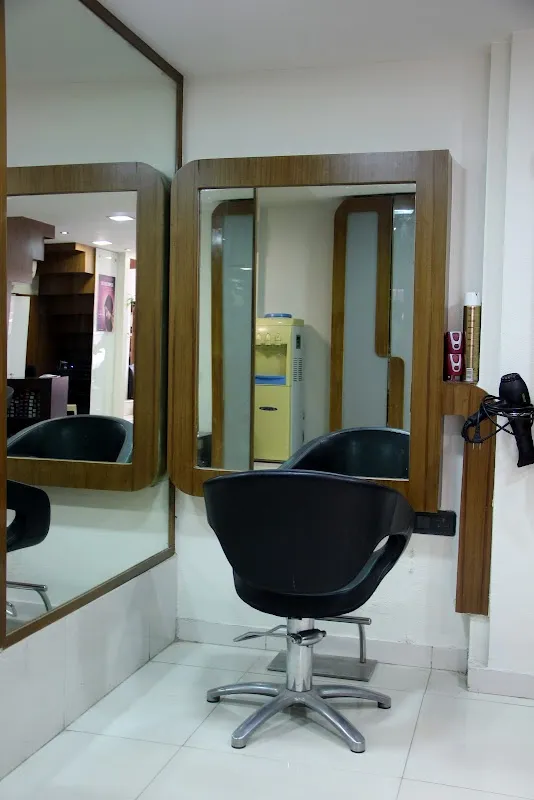 Enrich Salon Vashi Sector 17