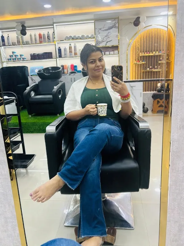 Toni And Guy Ess Madhyamgram - Best Salon in Madhyamgram