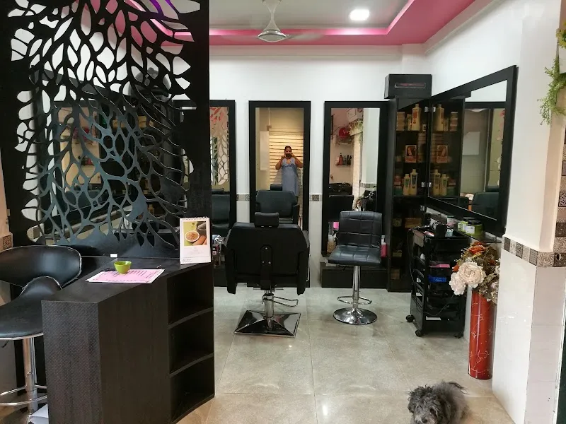 PINK PETAL BEAUTY STUDIO & SPA ONLY FOR LADIES