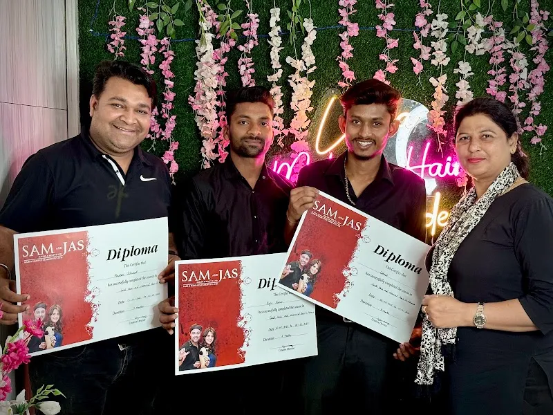 Leona Unisex salon | Best Salon in Najafgarh