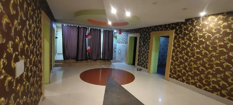 PEACOCK SPA