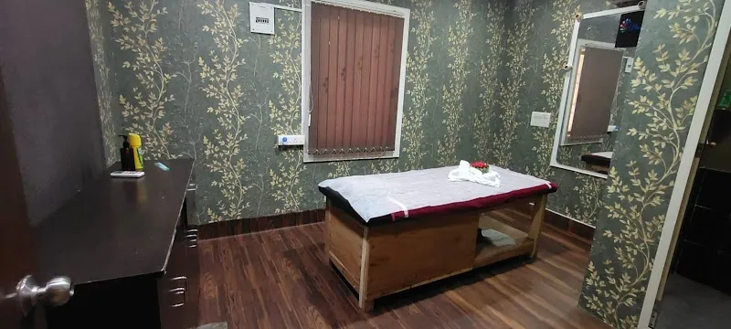PEACOCK SPA