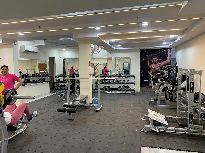 Wellness Arena unisex Gym