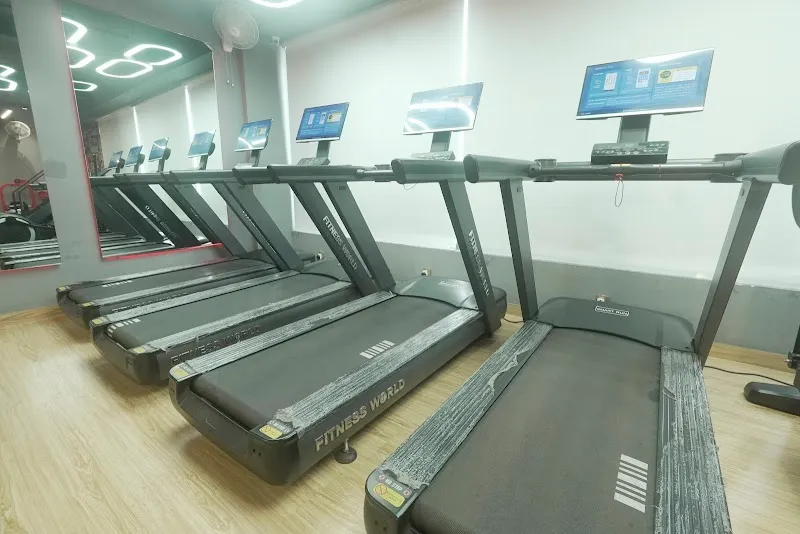 FITNESS WORLD GYM - Best Gym in Karol Bagh, Top Luxury Gym in Karol Bagh, Zumba, Aerobic, Yoga Classes, Kick Boxing