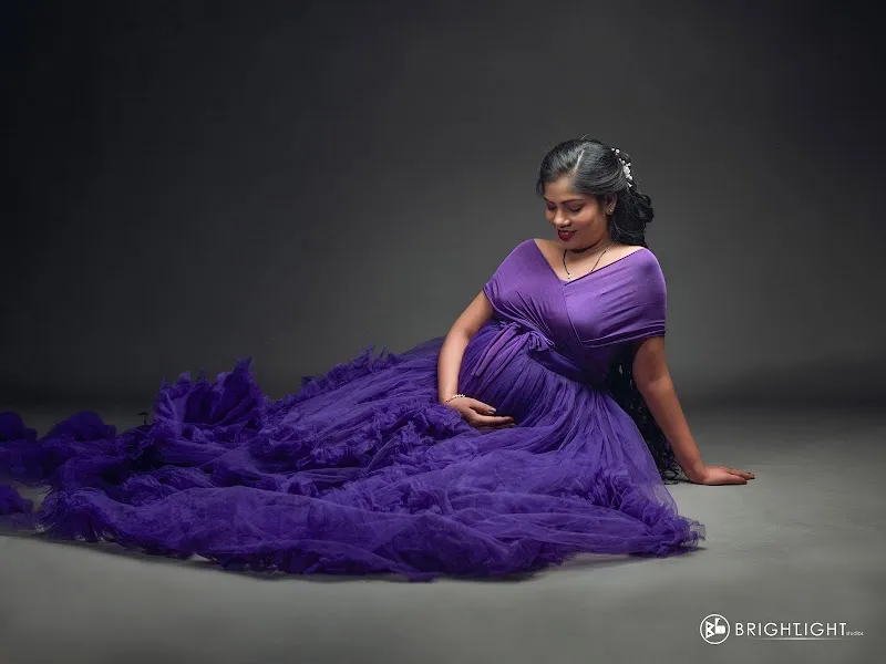 BRIGHT LIGHT PHOTOGRAPHY STUDIO & ACADEMY