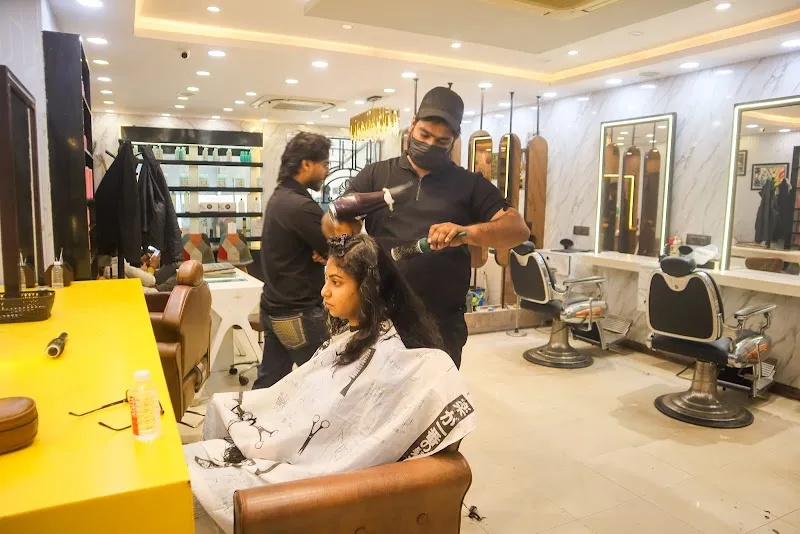 SCISSOR & STYLE UNISEX SALON