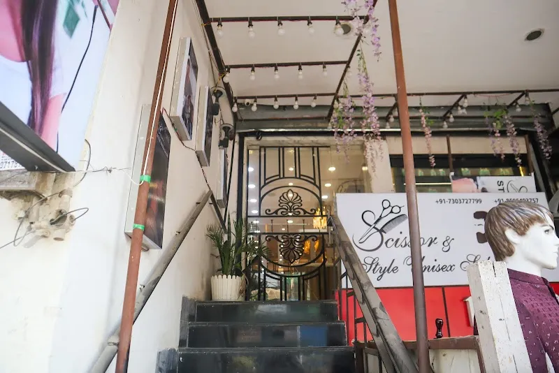 SCISSOR & STYLE UNISEX SALON