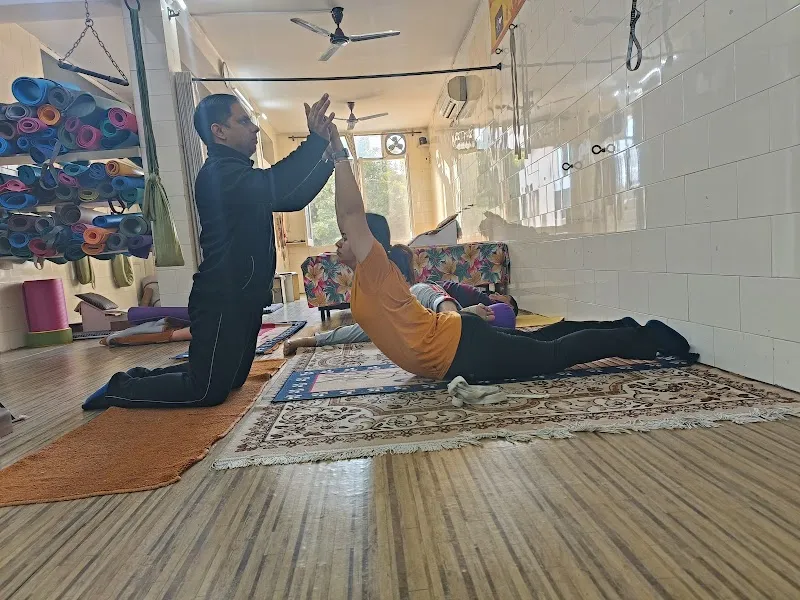 Yoga lifestyle clinic