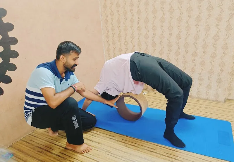 Yoga lifestyle clinic