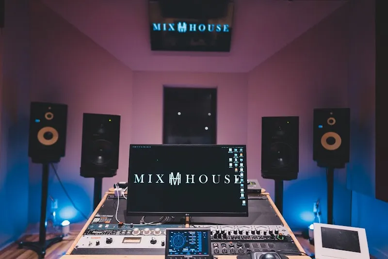 Mix House