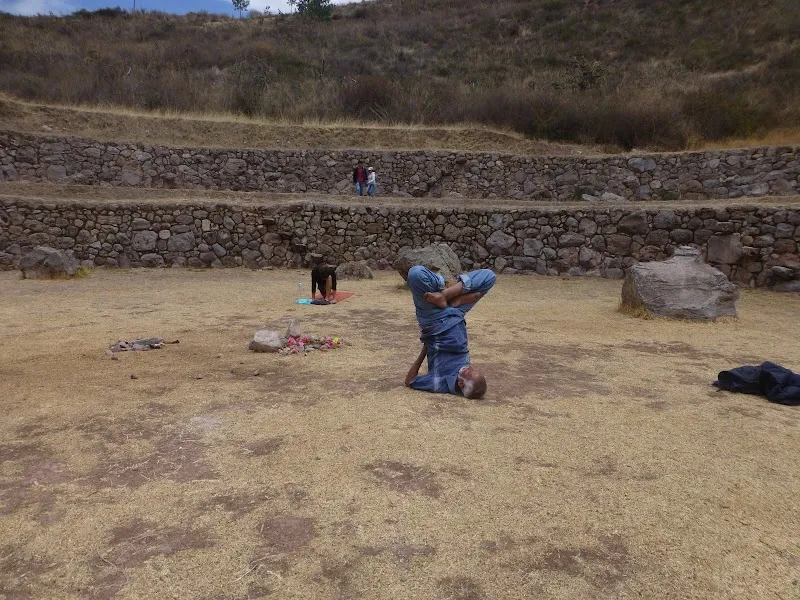 Guruv Yoga