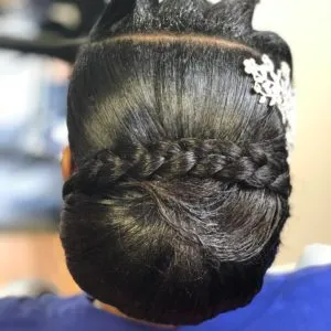 Akachi Beauty Salons LLC