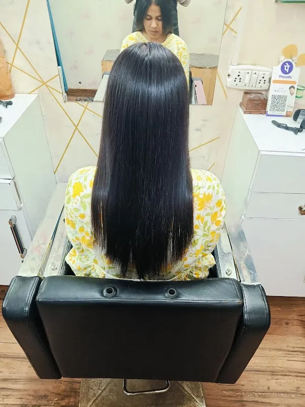 A R Beauty Salon