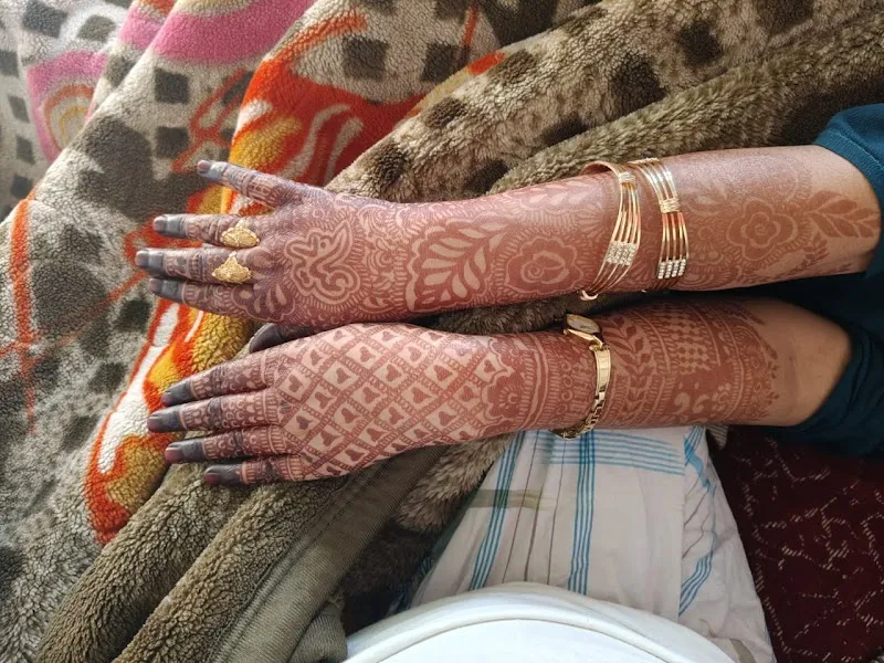 A R Beauty Salon