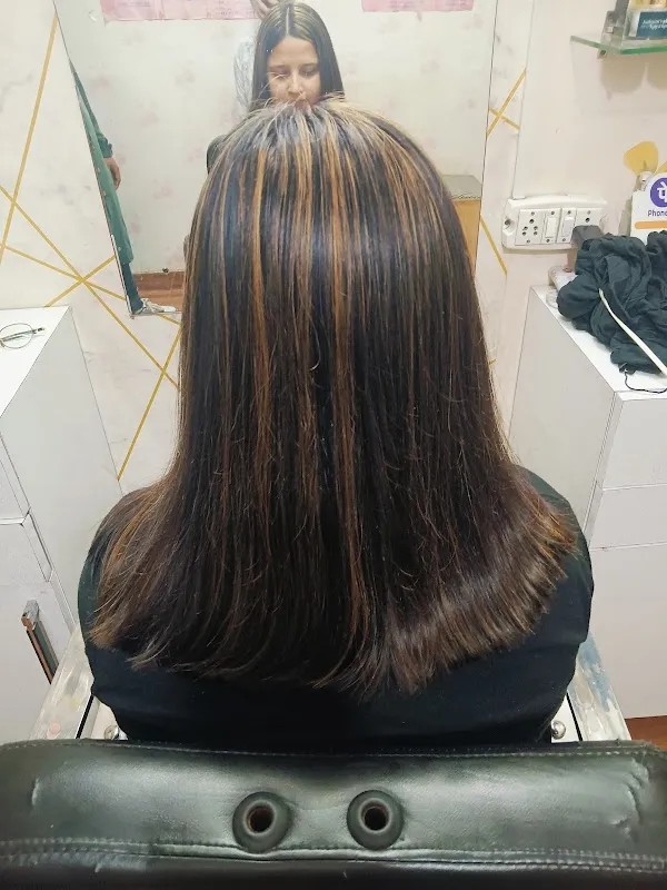 A R Beauty Salon